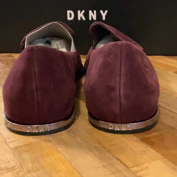 DKNY Burgundy Suede Pointy Toe Flats - Picture 2 of 3
